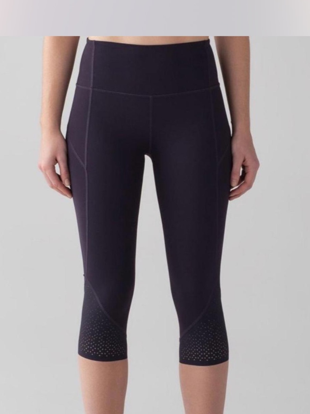 Lululemon anew crop legging size 4